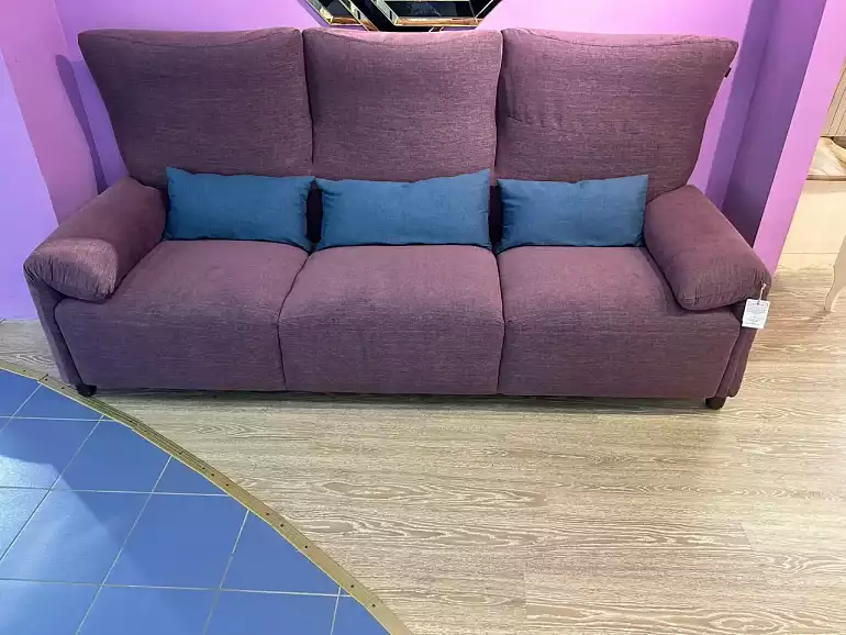 Трехместный диван Star