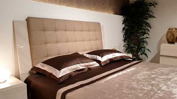 Кровать Perla с мягким изголовьем 154*203