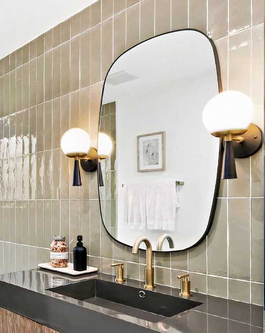 купить черное настенное зеркало "вейл"