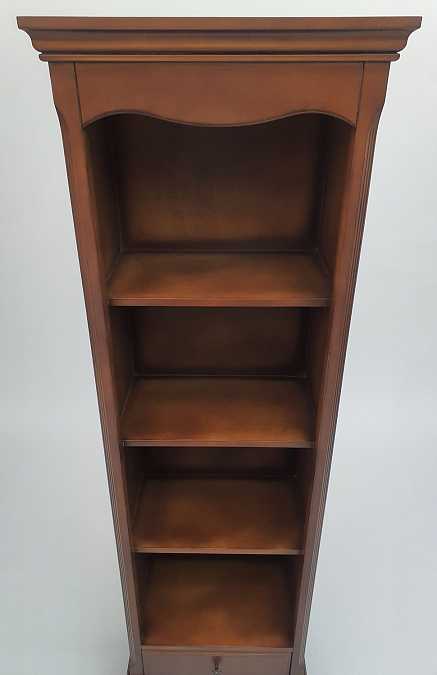 Узкий книжный стеллаж Provence