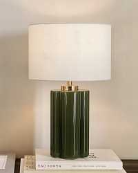 Зеленая настольная лампа "Туоми"