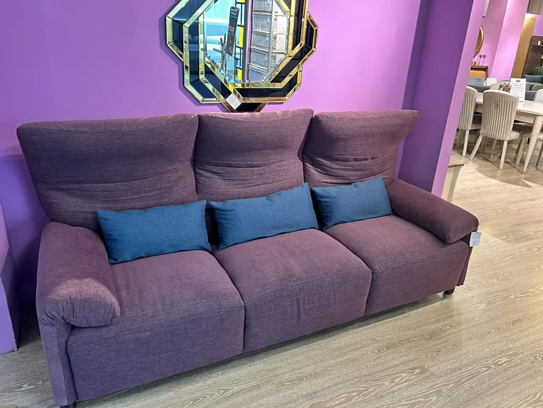 Трехместный диван Star