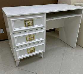 Письменный стол Виктория белый с золотом