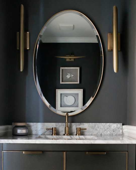 купить золотое овальное зеркало "хоган"