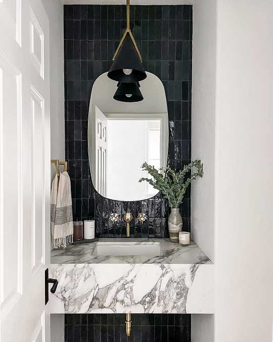 купить черное настенное зеркало "вейл"