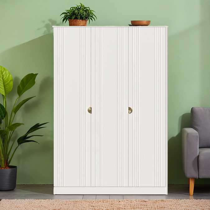 Шкаф Bari трехдверный