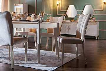 Стулья Monreal с прямой спинкой