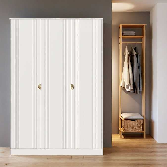 Шкаф Bari трехдверный