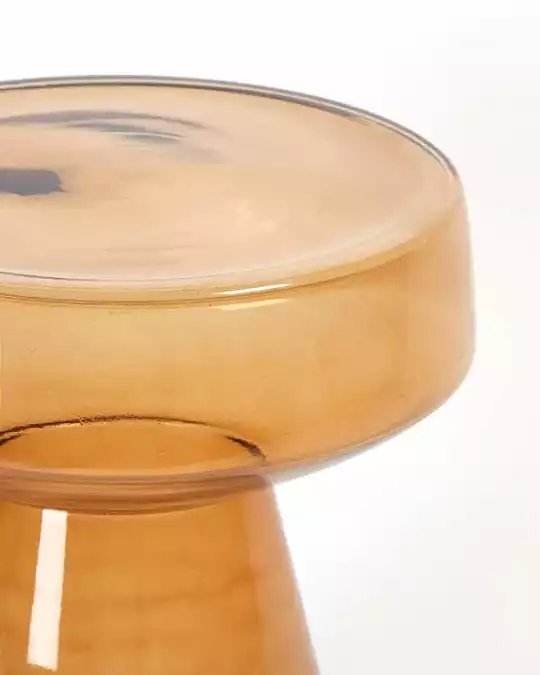 купить охровый приставной столик "флумс"