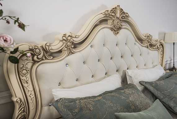 Кровать двуспальная "Мона Лиза" с мягким изголовьем