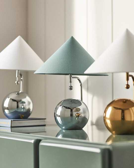 купить золотистая лампа "шанталь" с белым конусным абажуром