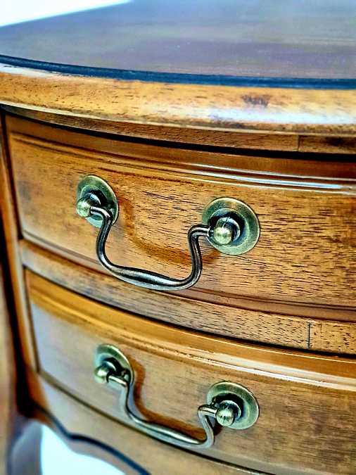 Прикроватная тумба Marcel&Chateau, цвет D71