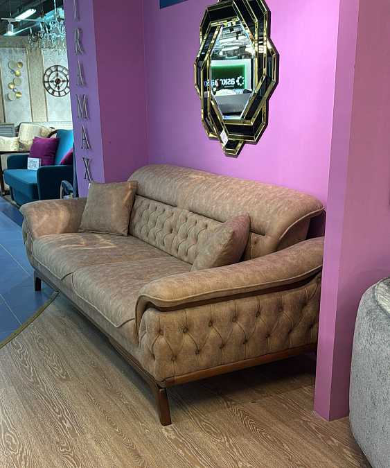 Трехместный диван "Граф"