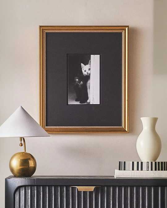 купить золотистая лампа "шанталь" с белым конусным абажуром