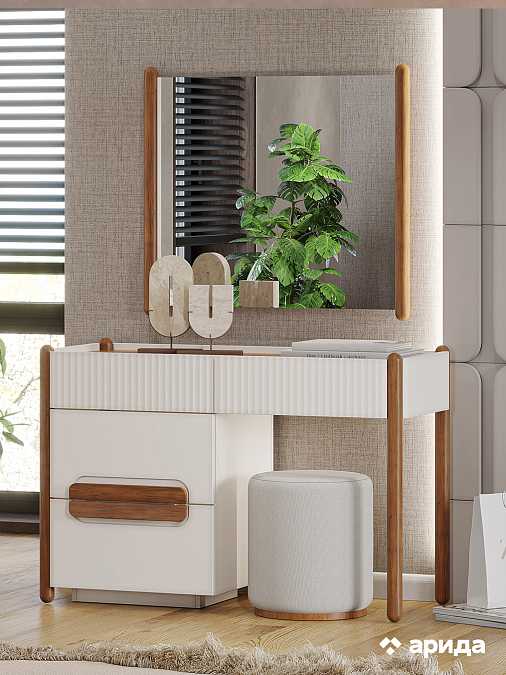 Туалетный стол с зеркалом и пуфом "Линда"