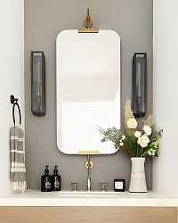 Золотое настенное зеркало "Линарес"