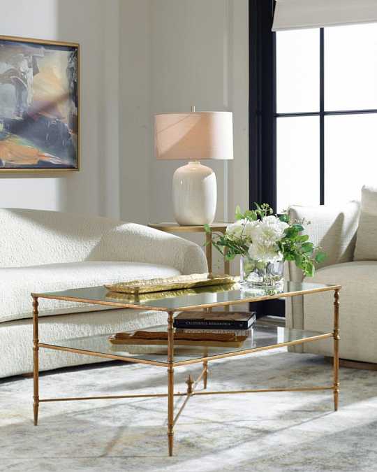 купить золотой журнальный столик "хьюго"