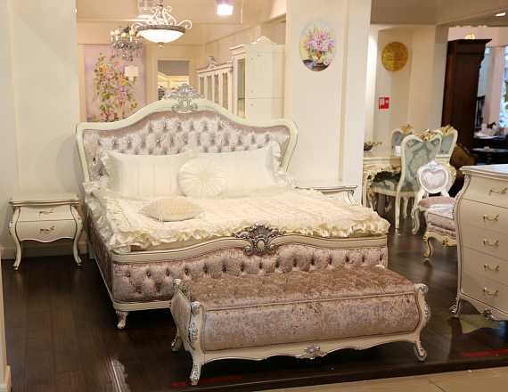 кровать с мягким изголовьем джордани 180*200