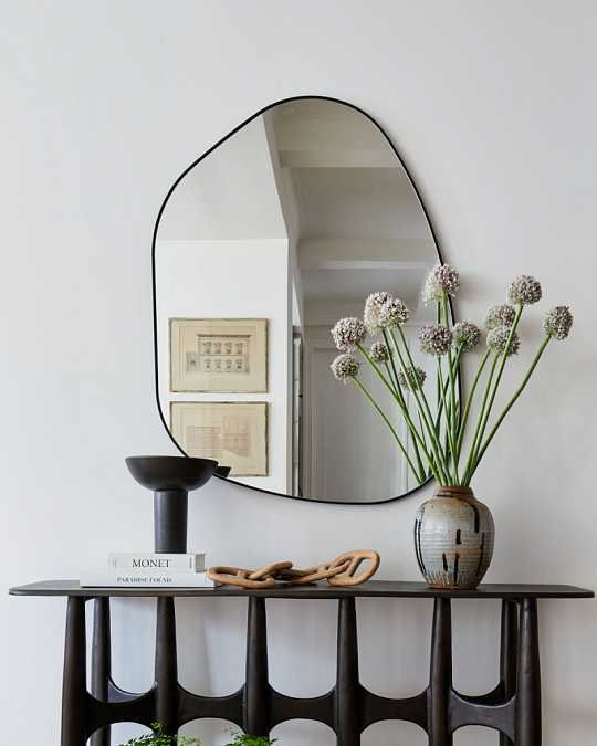 купить черное настенное зеркало "нора"