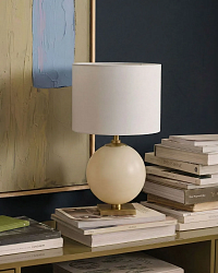 Кремовая настольная лампа "Иветт" малая