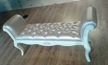 Банкетка с подлокотниками и пуговицами "Милано"