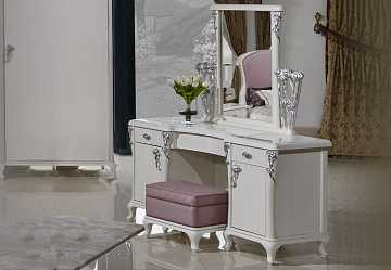 Туалетный столик с зеркалом Sharlyn